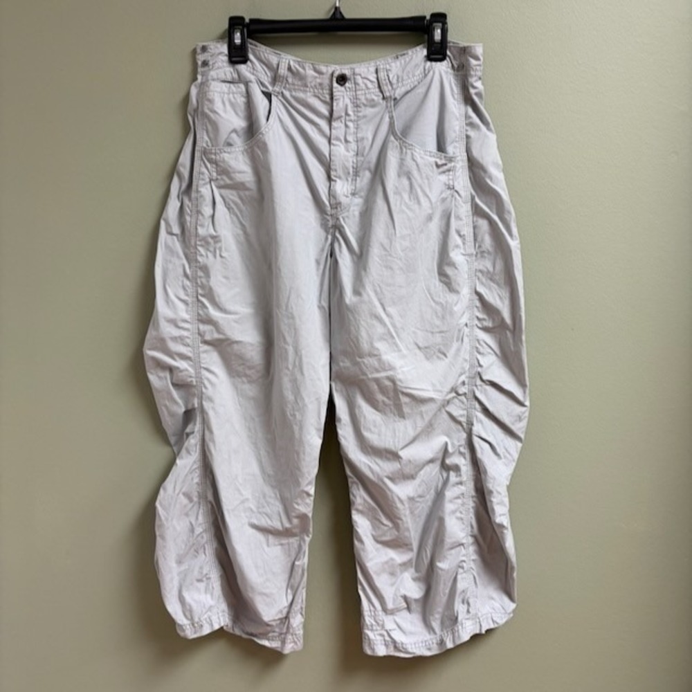 Pilcro Anthropologie Parachute Curve Barrel Leg Pants Size 31 Gray Baggy Dance
